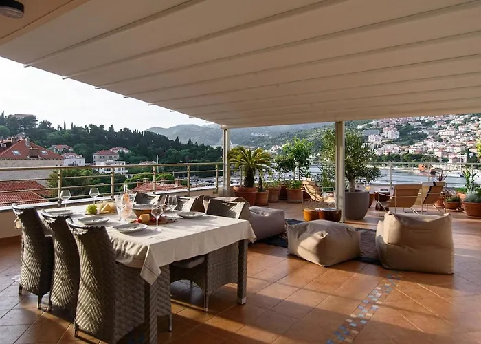 Evavista Penthouse