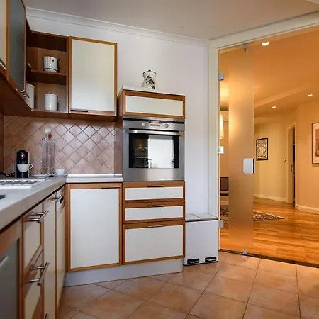 Evavista Penthouse *