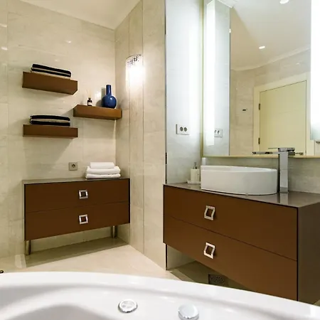 Evavista Penthouse Apartment